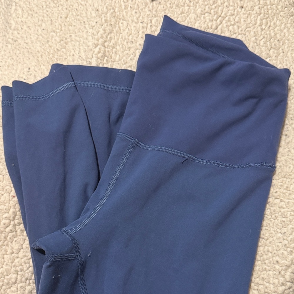 Lululemon Navy Leggings with Logo - Picture 5 of 13